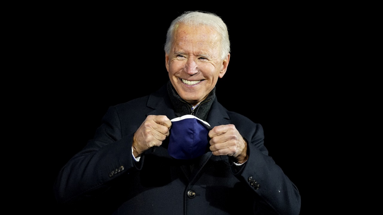 judge blocks biden s vaccine mandate for federal contractors