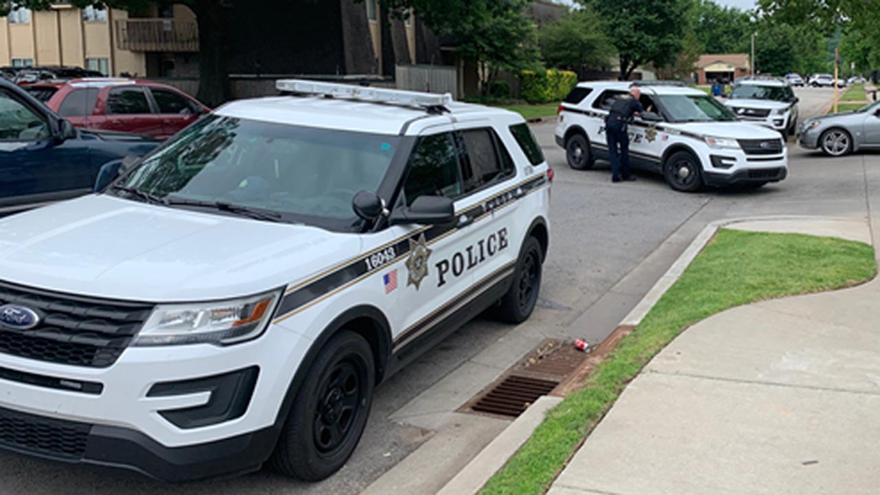 Suspect In Custody After Shooting With Tulsa Police; Bystander Hit By Bullet