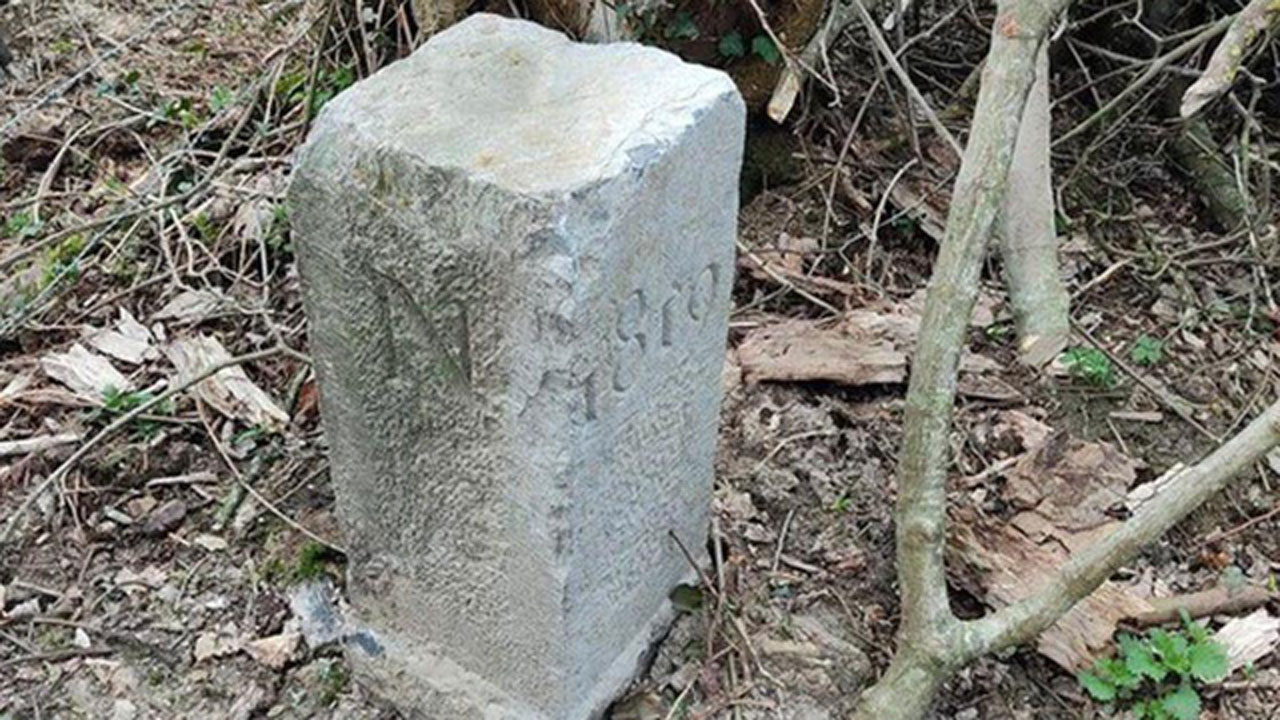 Belgian Farmer Annoyed By Stone In Tractor’s Path Moves It – And French Border