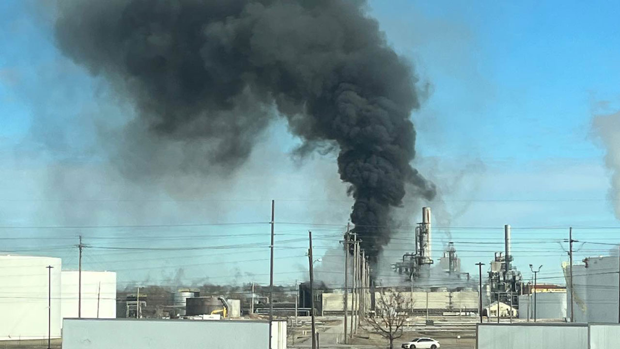 Black Smoke In Tulsa Caused By Fire At Holly Refinery