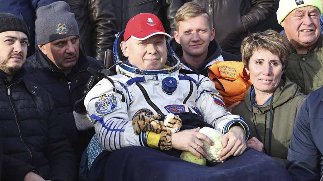 3 Russian Cosmonauts Return Safely From The International Space Station