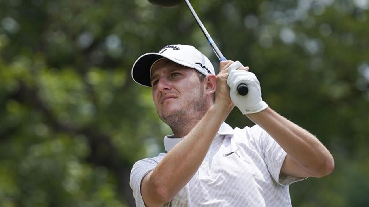 Grillo Birdies 2nd Playoff Hole At Colonial After Blowing Lead - Vimarsana News