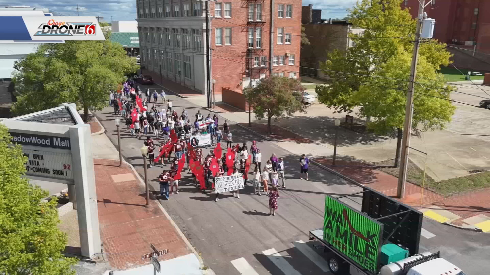 Muskogee Community Marches In Heels For Domestic Violence Awareness
