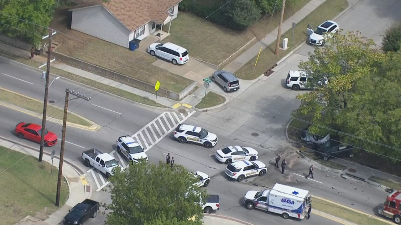4 In Custody After Stolen Van Crashes During Short Tulsa Police Chase