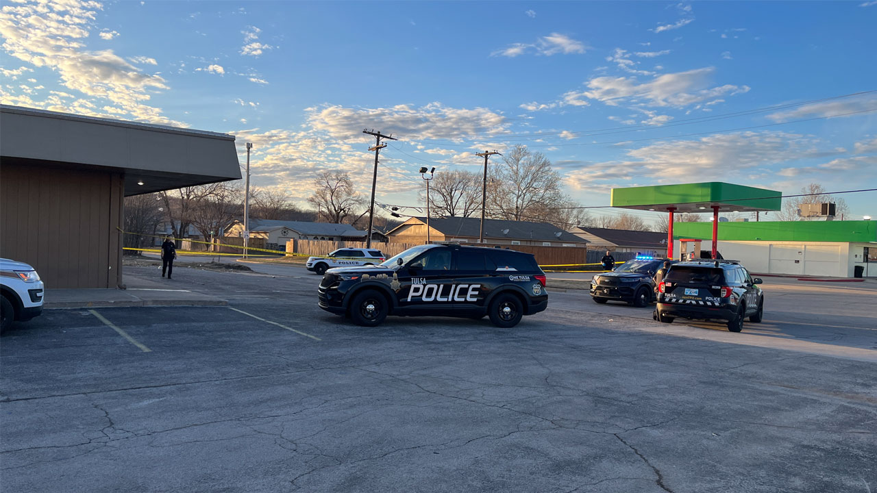Man hospitalized after shooting near 66th and South Peoria