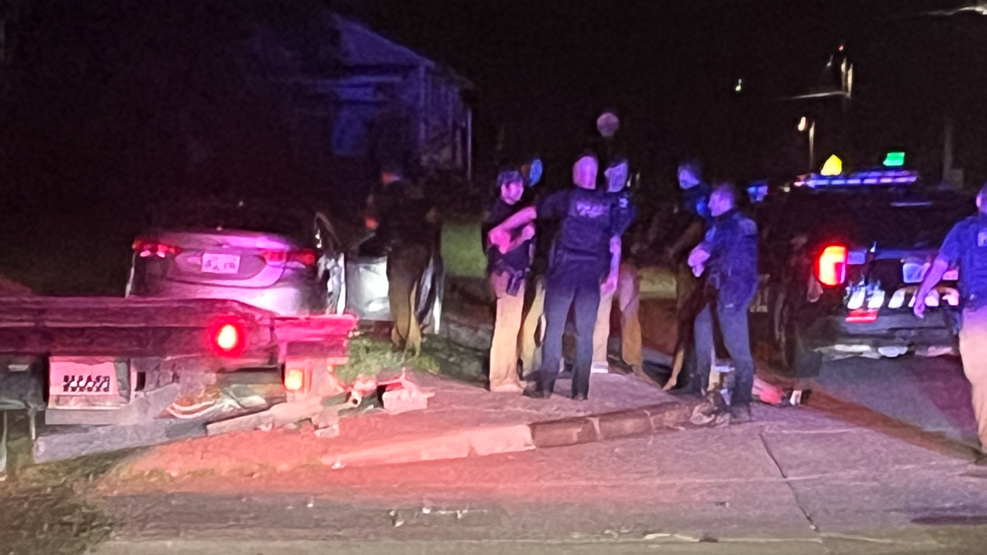 Tulsa teen crashes stolen car after high-speed police chase