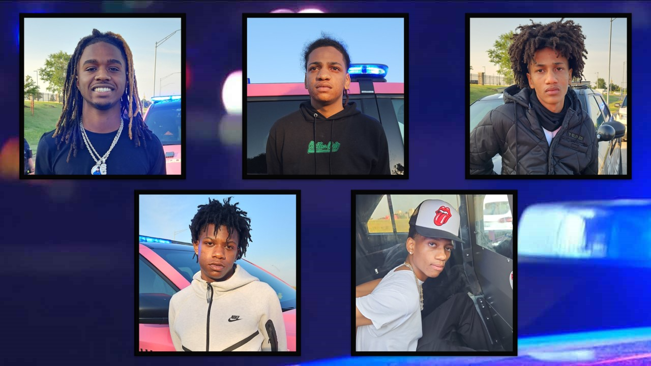 Police arrest 5 teens accused of pointing stolen guns at woman inside ...