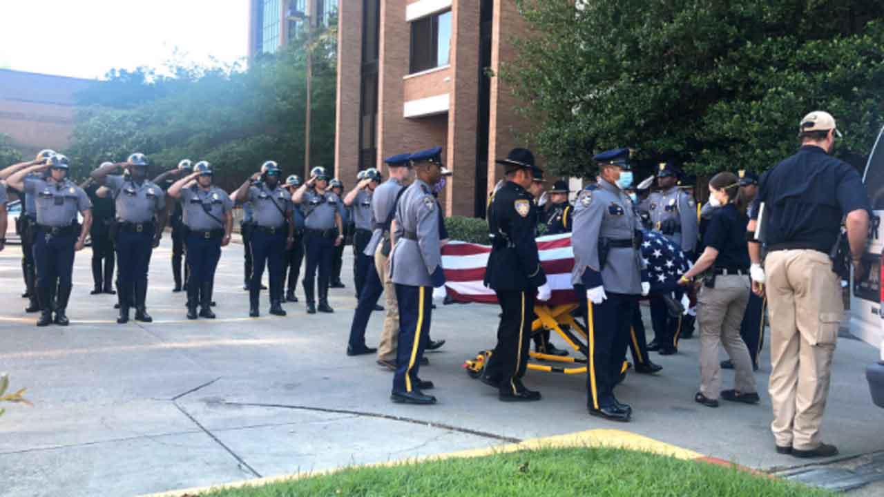 1 Officer Killed In Louisiana Shooting; 2nd Officer Hospitalized