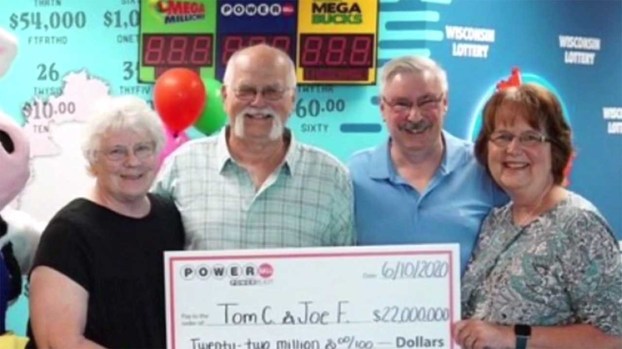 Man Keeps Promise Made In 1992, Splits 22 Million Lottery Winnings(02)