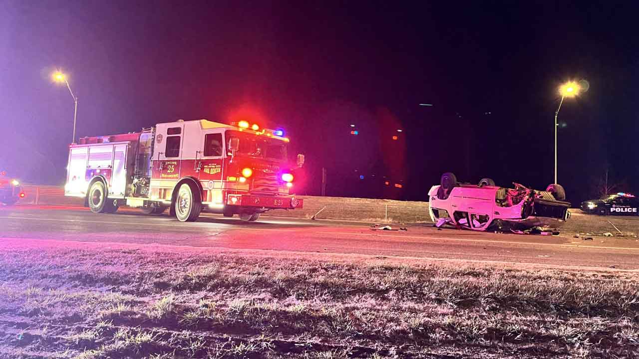 2 Injured In SW OKC Rollover Crash