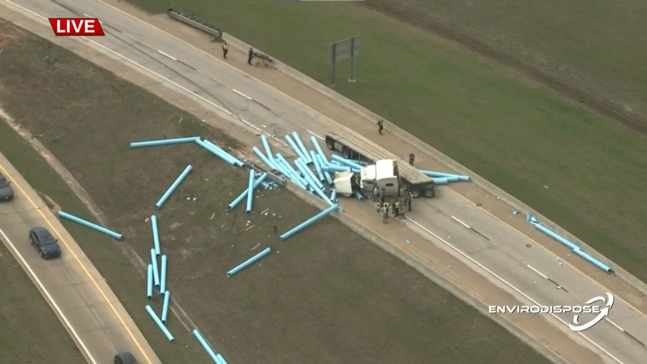 Semi Rollover Blocks Northbound Lanes On I-44; Traffic Being Diverted